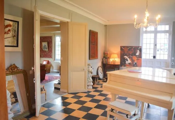 Manoir Normand Au Coeur D'un Domaine Equestre