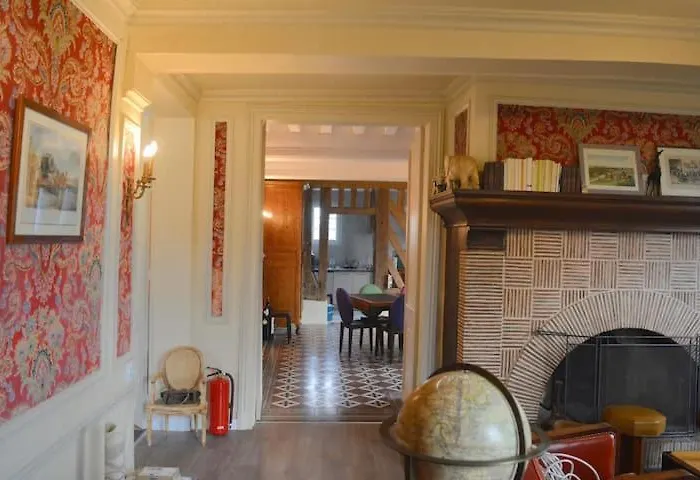 Manoir Normand Au Coeur D'un Domaine Equestre *